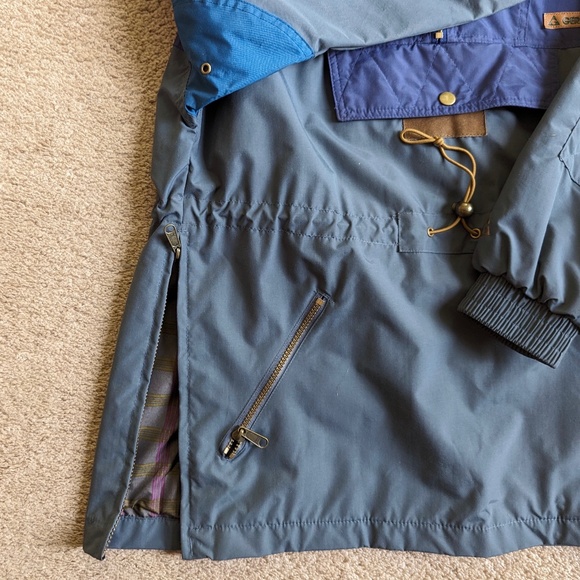 Gerry Small Pullover with Hooded Jacket - Picture 12 of 16